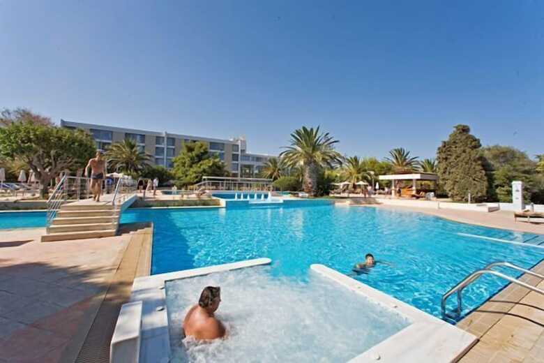 Hotel Caravia Beach