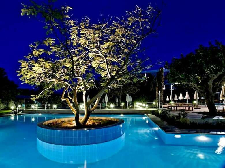 Hotel Caravia Beach
