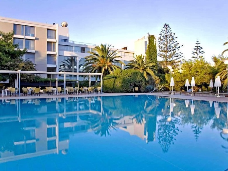 Hotel Caravia Beach