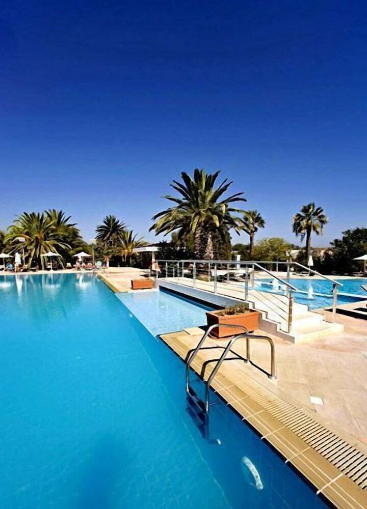 Hotel Caravia Beach