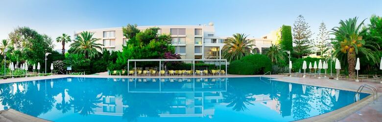 Hotel Caravia Beach