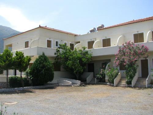 Aparthotel Skoutari Beach Hotel