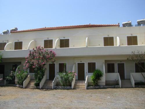 Aparthotel Skoutari Beach Hotel