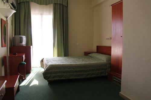 Hostal Cavo D' Oro