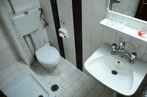 Hostal Cavo D' Oro