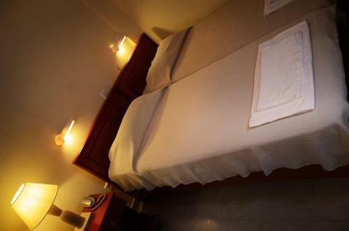 Hostal Cavo D' Oro