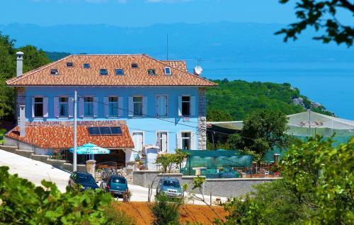 Hostal Pansion Tramontana