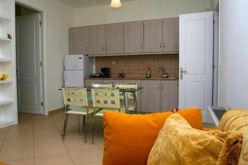 Aparthotel Augustis Suites