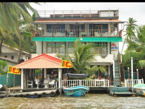 Bed & Breakfast Luthmin River View