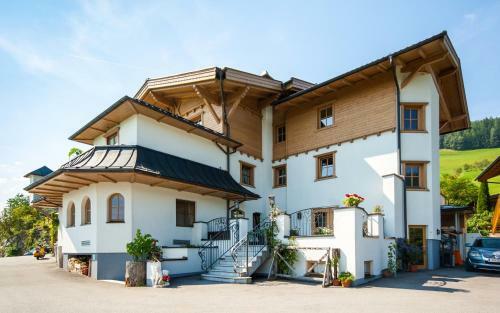 Hotel B�rglh�h