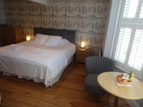 Hostal Aquarium Guest House