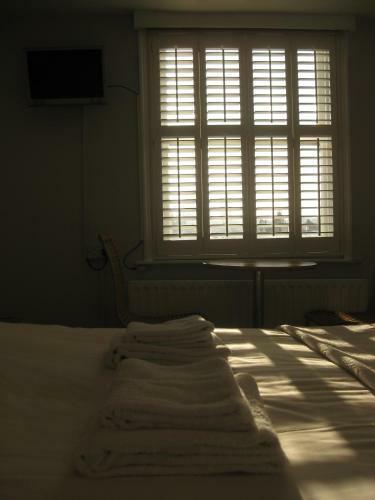 Hostal Aquarium Guest House
