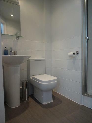 Hostal Aquarium Guest House