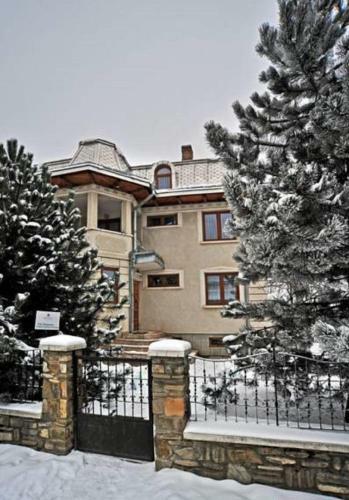Villa Ramona