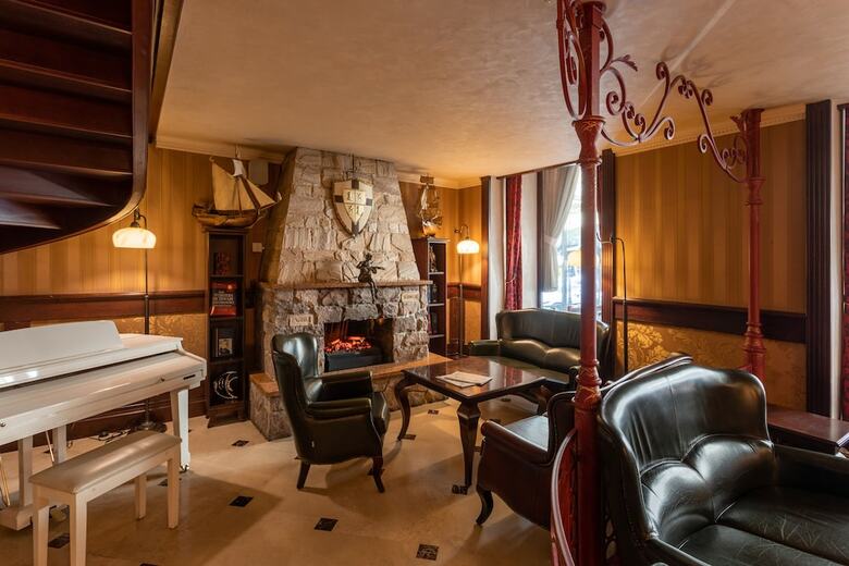 Frapolli Hotel