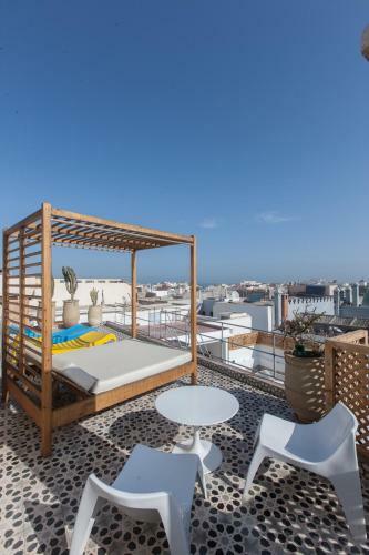 Riad Emotion