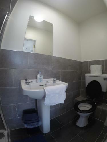 Rougey Lodge Hostel