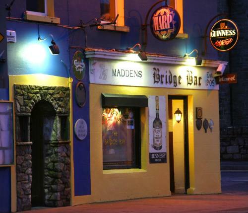 Bed & Breakfast Maddens Bridge Bar, Restaurant & Guesthouse