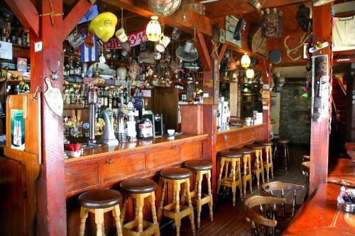 Bed & Breakfast Maddens Bridge Bar, Restaurant & Guesthouse