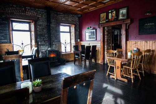 Bed & Breakfast Maddens Bridge Bar, Restaurant & Guesthouse