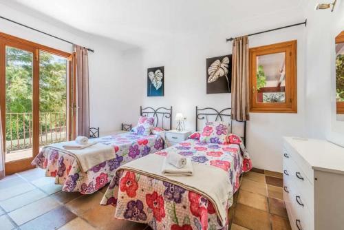 Es Barcares Villa Sleeps 8 Pool Air Con Wifi