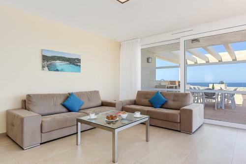 Cala'n Blanes Villa Sleeps 9 Pool Air Con Wifi