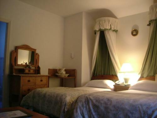 Hostal The Coach House