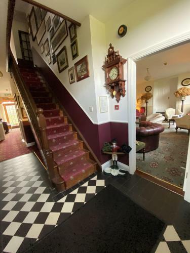 Hostal The Coach House