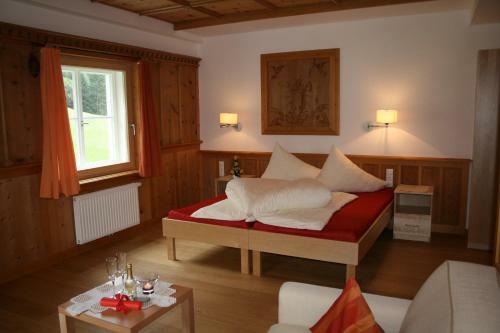 Hotel Gasthof Kronburg