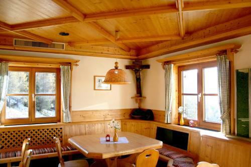 Hostal Skih�tte Zams