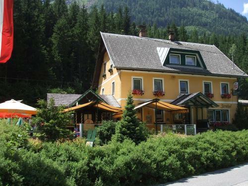 Hostal Familiengasthof Zirmhof
