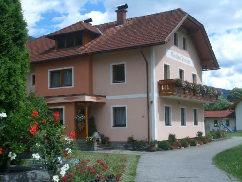 Hostal G�stehaus Feistritzer