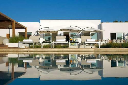 Cala Bassa Villa Sleeps 12 Pool Air Con Wifi