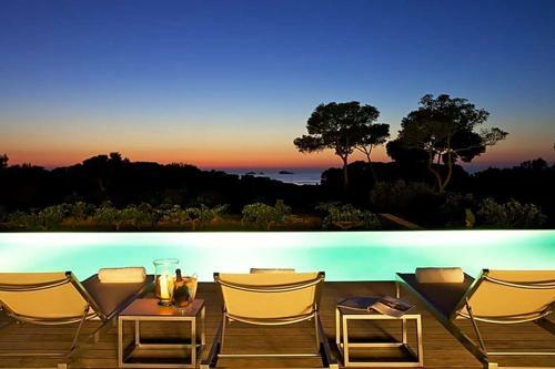 Cala Bassa Villa Sleeps 12 Pool Air Con Wifi