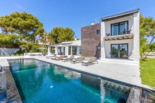 Cala Bassa Villa Sleeps 12 Pool Air Con Wifi