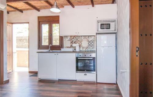 Two-bedroom Holiday Home In Canillas De Albaida