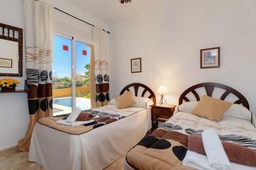 Casas De Torrat Villa Sleeps 10 Pool Air Con Wifi