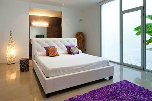 Es Cubells Villa Sleeps 12 Pool Air Con Wifi