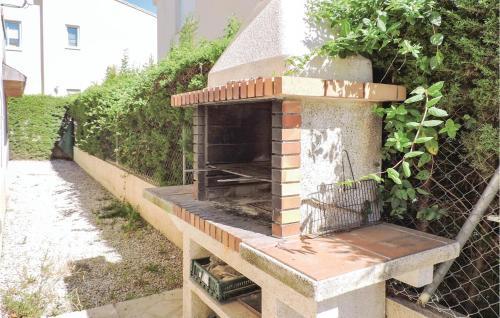 Three-bedroom Holiday Home In L'ametlla de Mar