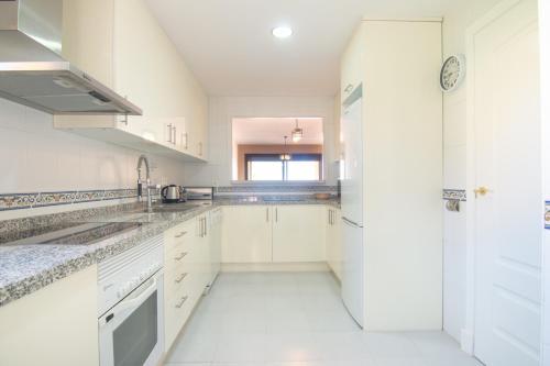 Apartamento 2240-apt With Terrace Sea View And Pools