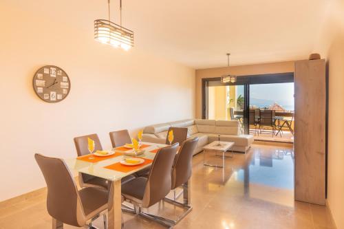 Apartamento 2240-apt With Terrace Sea View And Pools