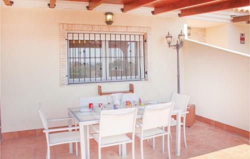 Three-bedroom Holiday Home In Los Alcazares
