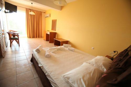 Iria Beach Hotel
