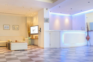Karras Star Hotel