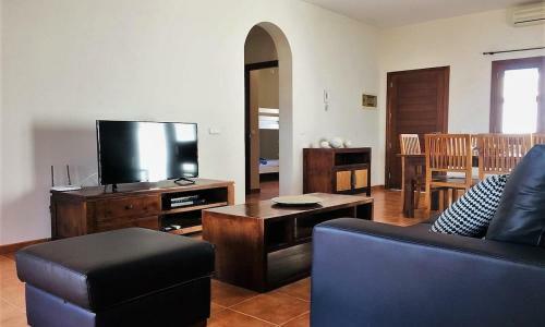 Playa Blanca Villa Sleeps 6 Pool Air Con Wifi