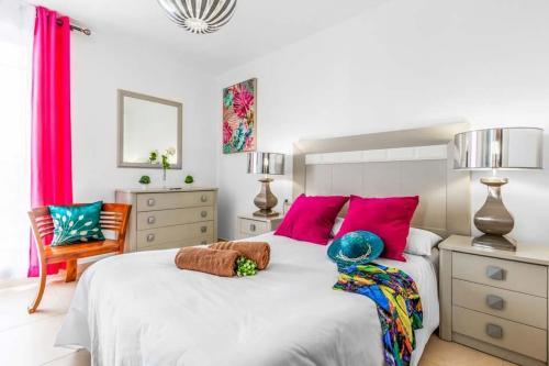 Playa Blanca Villa Sleeps 6 Pool Air Con Wifi