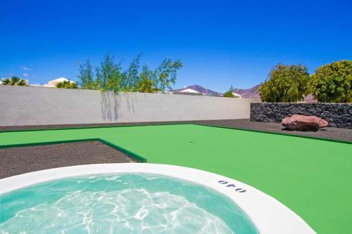 Playa Blanca Villa Sleeps 8 Pool Air Con Wifi