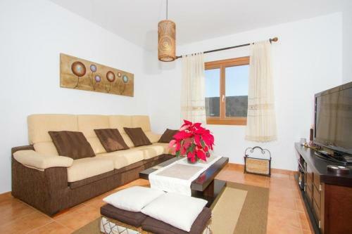 Playa Blanca Villa Sleeps 6 Pool Air Con Wifi