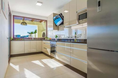 Playa Blanca Villa Sleeps 6 Pool Air Con Wifi