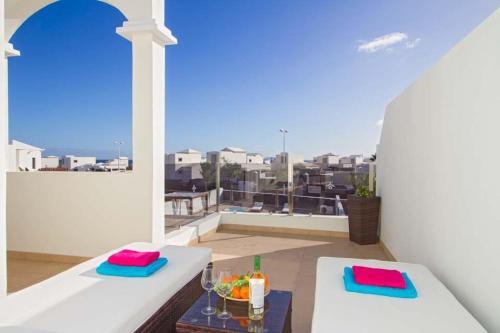 Playa Blanca Villa Sleeps 6 Pool Air Con Wifi